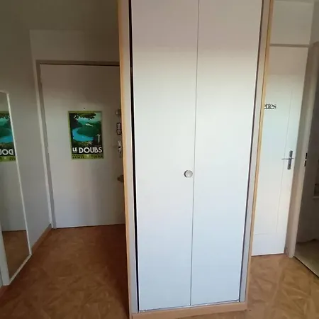 Studio Proche Land