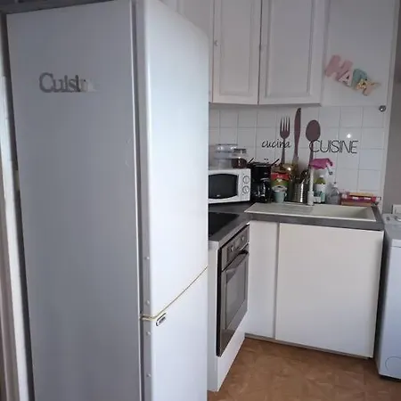 Apartament Studio Proche Land