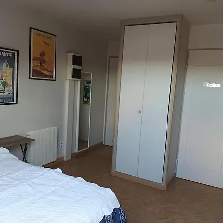 Studio Proche Land Apartament